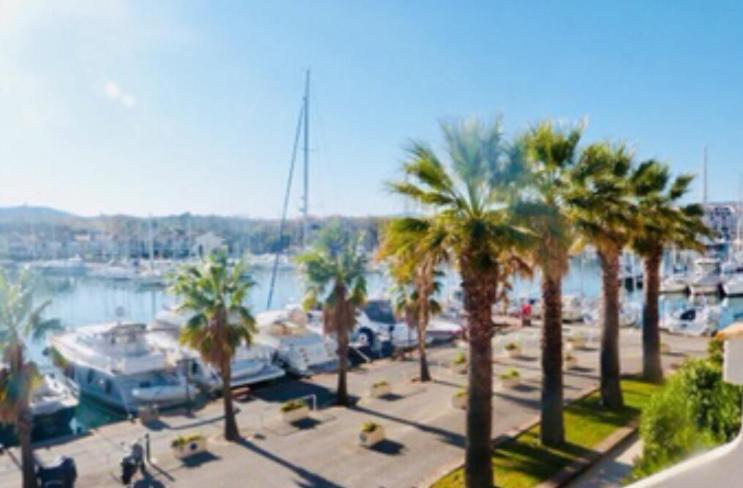 Petit Cocon Magnifique Vue Sur Marina Dans Le Golfe De Saint Tropez *